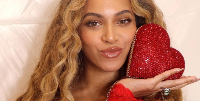 Бейонсе ограбили более чем на миллион долларов