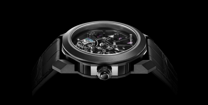 Bvlgari выпустил часы вместе с художником Ван Ян Ченом