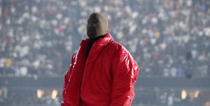 Канье Уэст показал свою комнату на стадионе в Атланте, где он остался жить для работы над альбомом