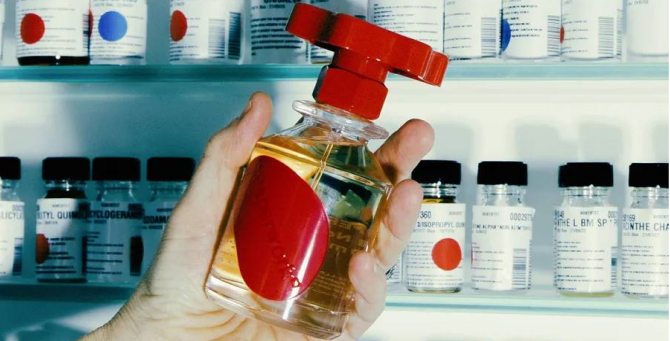 Off-White запустил косметическую линию Paperwork