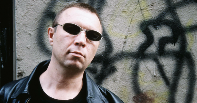 Кинопоиск начал работу над сериалом по роману Виктора Пелевина