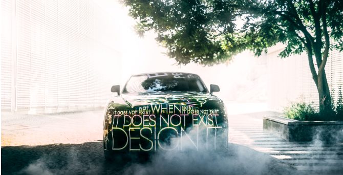 Rolls-Royce показал свой первый серийный электрокар