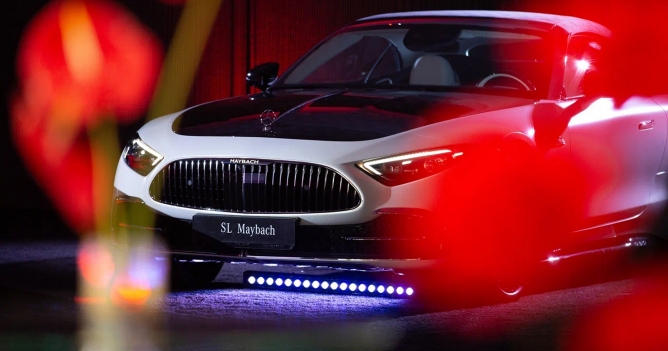 «МБ РУС Ретейл» представил эксклюзивные экземпляры Mercedes-Maybach SL 680