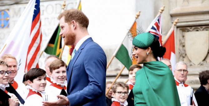 Принц Гарри и Меган Маркл «начали войну» против королевской семьи