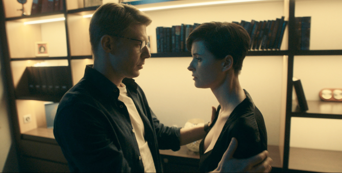 Okko выпустил трейлер сериала «Оффлайн» с Никитой Ефремовым