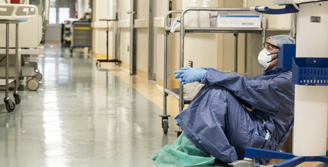 В России зафиксировали первый случай заражения штаммом коронавируса «дельта плюс»