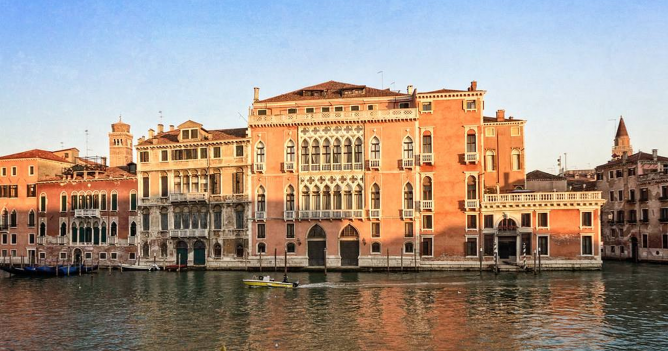 Дизайнер Дрис Ван Нотен приобрел Палаццо Пизани Моретта