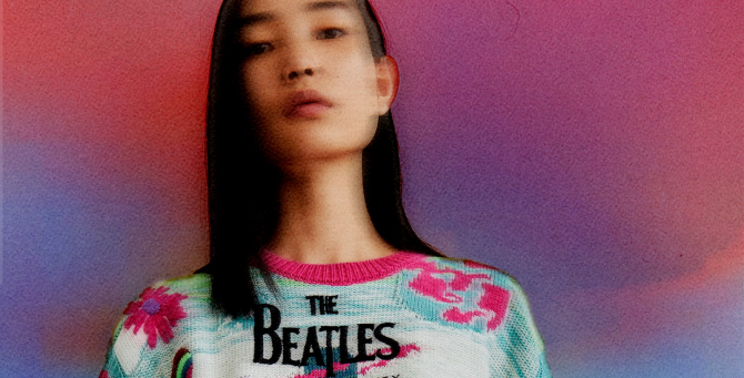 Стелла Маккартни представила новую коллекцию, вдохновленную The Beatles