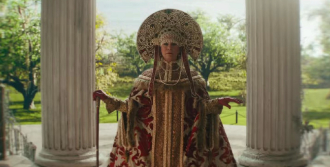 Вышел трейлер нового «Особняка с привидениями» с Дэнни Де Вито и Джейми Ли Кертис