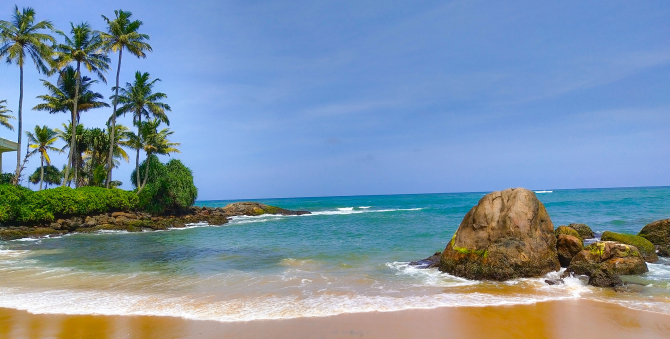 Шри-Ланка начала выдавать россиянам бесплатные визы