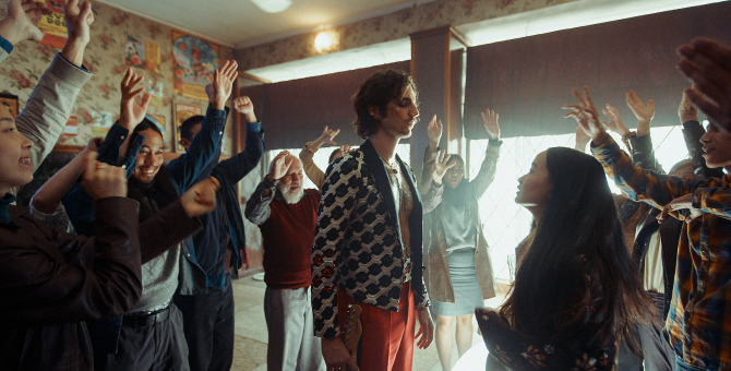 Dantes выпустил клип на песню «Грустные танцы»