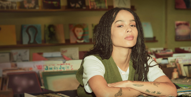 Зои Кравиц начала работу над сольным альбомом