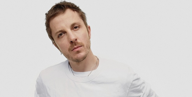 Гленн Мартенс покажет новую коллекцию Diesel на Неделе моды в Милане