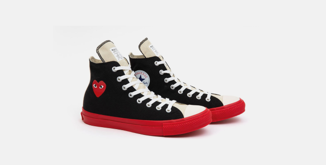 Comme des Garçons Play и Converse показали новую модель кед с красной подошвой