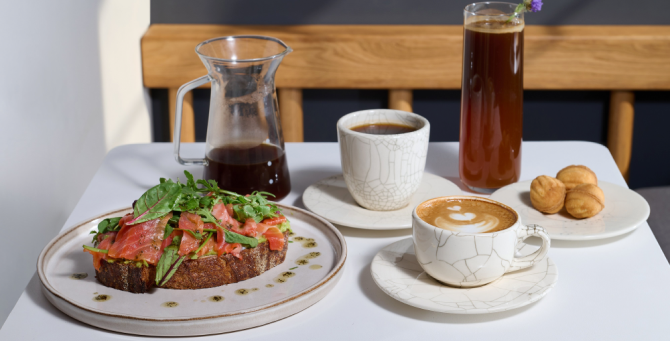 В Москве открылась флагманская кофейня «Черный»