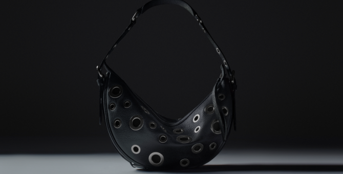 На Lamoda появились сумки и обувь By Far