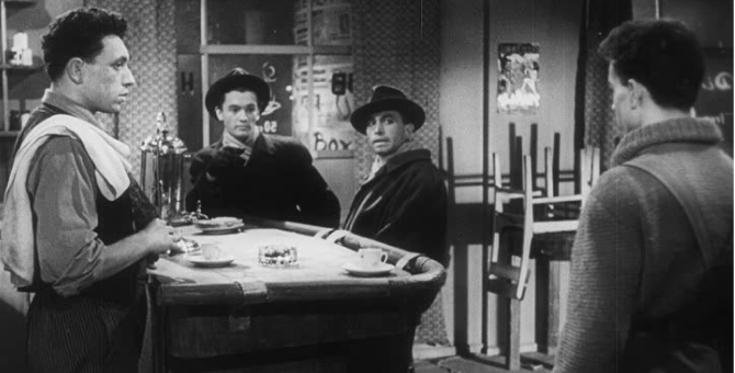 В Москве покажут студенческие работы Михалкова, Тарковского и Буслова