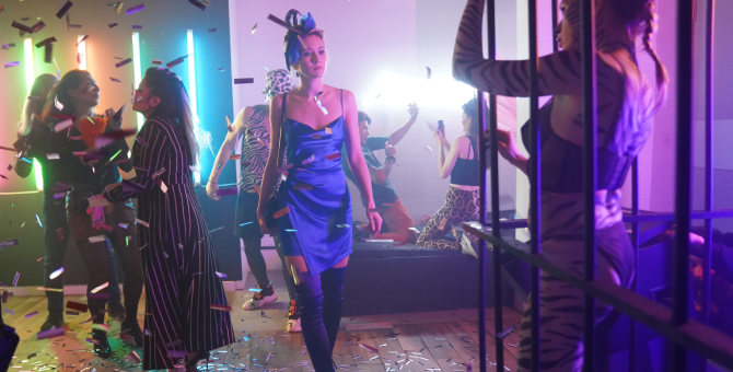 Показ финальных серий «Amore more» пройдет в «Стрелке» с Александром Цыпкиным