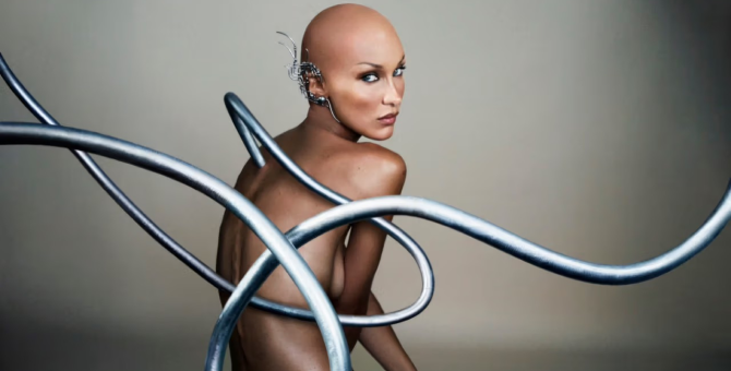 Белла Хадид снялась в кампании Heaven by Marc Jacobs