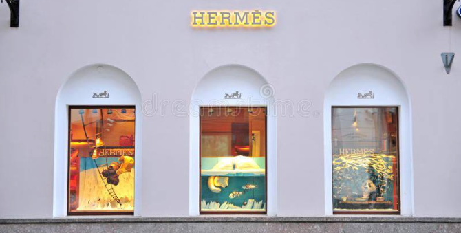 Hermès закрывает российские магазины на неопределенный срок