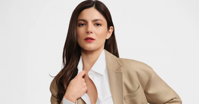 Актриса Моника Барбаро стала новым амбассадором Dior