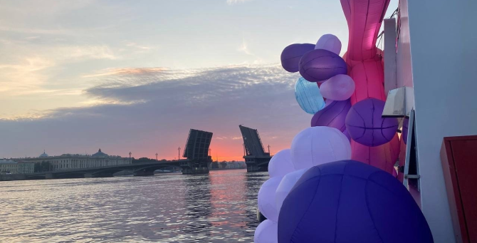 Favlav, «Лауд» и Mirèle: стала известна музыкальная программа «Плюс Дачи» в Петербурге