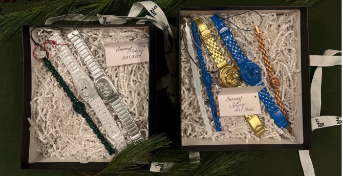 Smart Art открыла новогодний маркет с елочными игрушками от российских художников