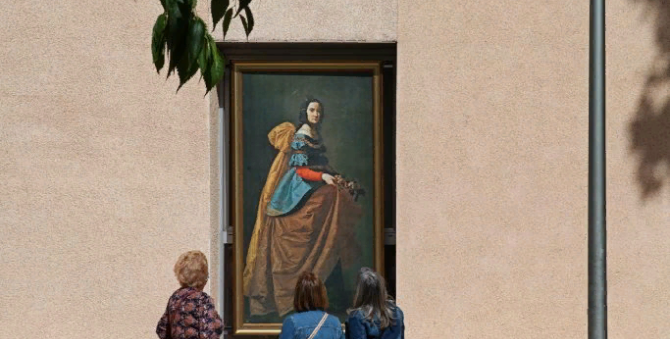 Музей Прадо устанавливает копии работ художников по всему Мадриду