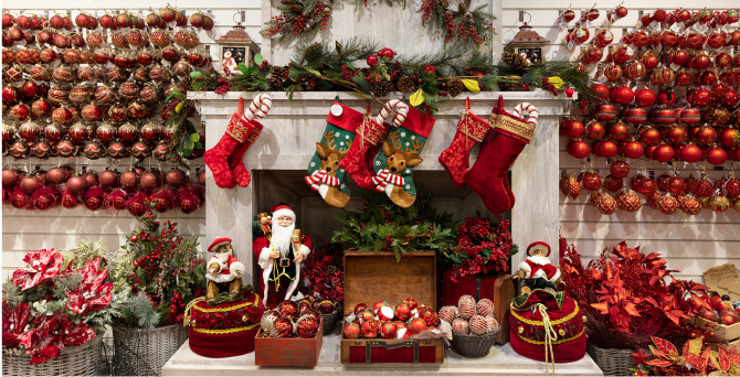 В ЦУМе открылся традиционный новогодний базар