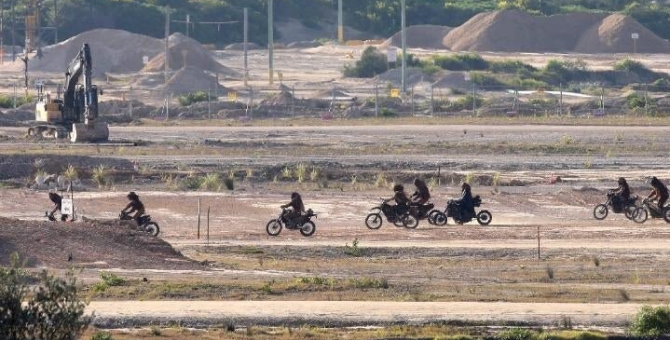 Появились первые фото со съемочной площадки спин-оффа «Безумного Макса»