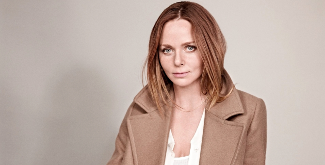 Стелла Маккартни получила орден за заслуги в модной индустрии из рук Карла III