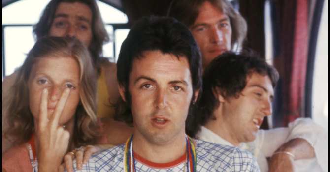 Пол Маккартни напишет книгу о группе Wings