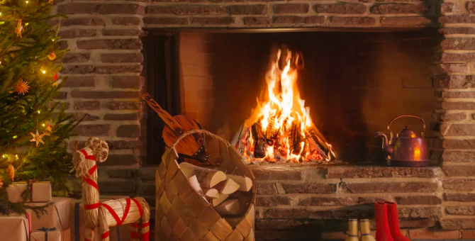 Airbnb разыгрывает три ночи в хижине Санта-Клауса