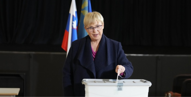 Пост президента Словении впервые заняла женщина