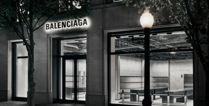 Balenciaga открывает первый полноценный магазин в Чикаго