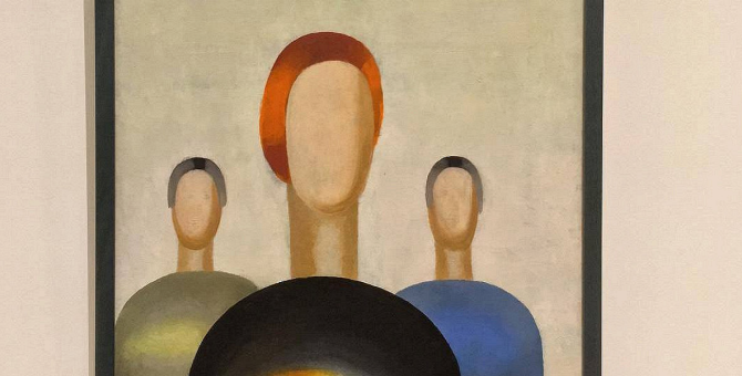 Повредившему картину ученицы Малевича охраннику назначили 180 часов обязательных работ