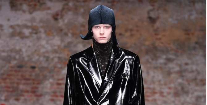 Российский музыкант Олег Седанцов принял участие в показе Raf Simons