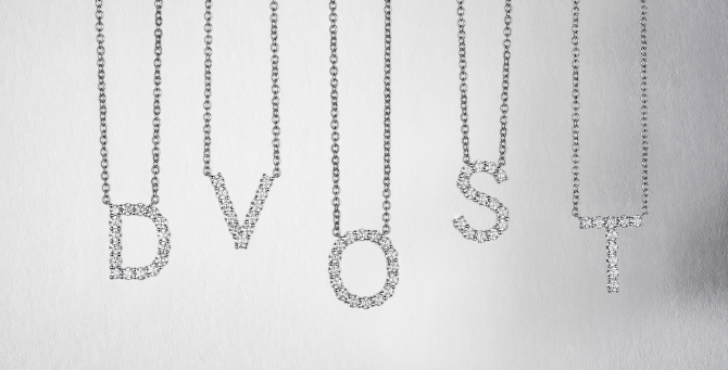 Компания Mercury представила новые украшения с буквами