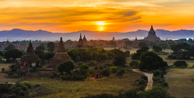 Мьянма разрешила россиянам безвизовый въезд на 30 дней