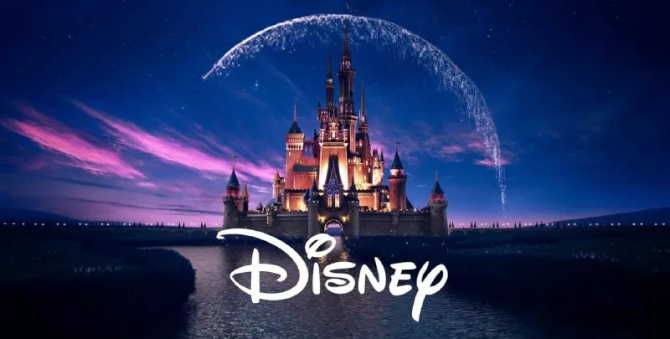 Студию Disney обвиняют в недоплатах работницам 150 миллионов долларов