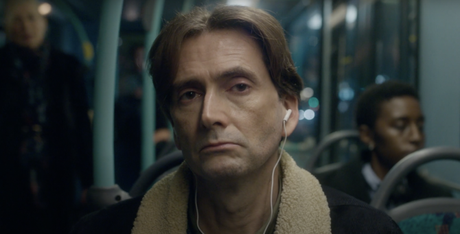 Дэвид Теннант играет офицера ФСБ в трейлере мини-сериала «Литвиненко»