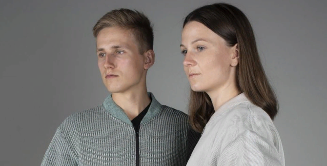 Студенты финского университета создали куртки со встроенными солнечными батареями