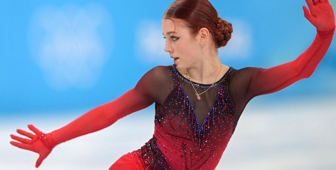 Российские фигуристки завоевали золото и серебро на Олимпиаде в Пекине