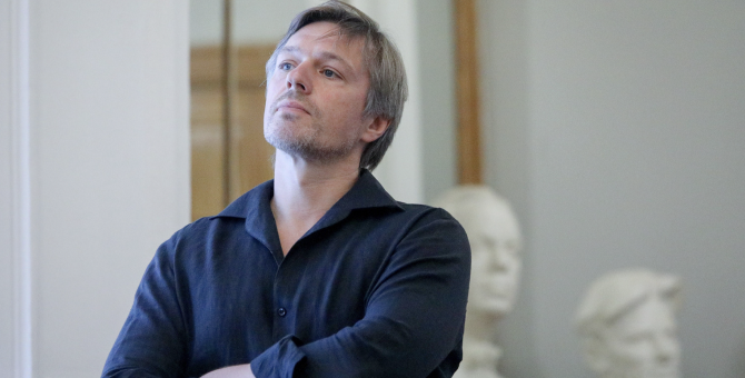 Режиссер Миндаугас Карбаускис уходит из Театра имени Маяковского