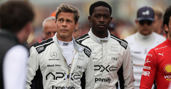 Появились новые кадры со съемок фильма F1 с Брэдом Питтом