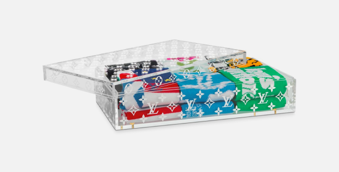 Louis Vuitton выпустил набор архивных моделей носков