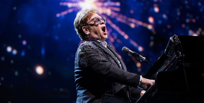 Элтон Джон проведет прощальный тур по Новой Зеландии