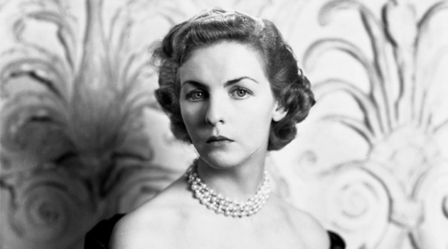 Sotheby's выставил на аукцион личные вещи Деборы Кавендиш, герцогини Девонширской