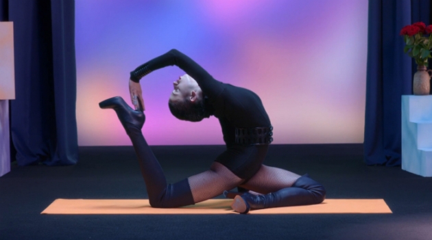 Fashion-йога для продвинутых с Лили МакМенами