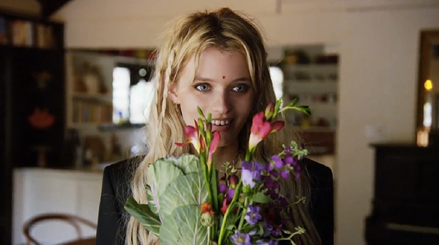 Эбби Ли Кершоу в проекте i-D \"Больше чем модель\"